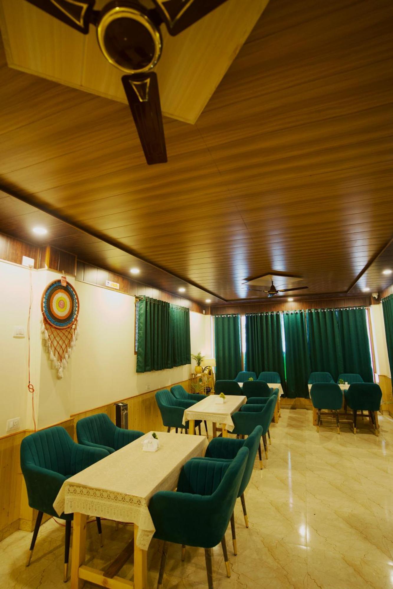 Hotel Mid Orchard Kasol L River Side -Pure Veg Hotel Exterior photo